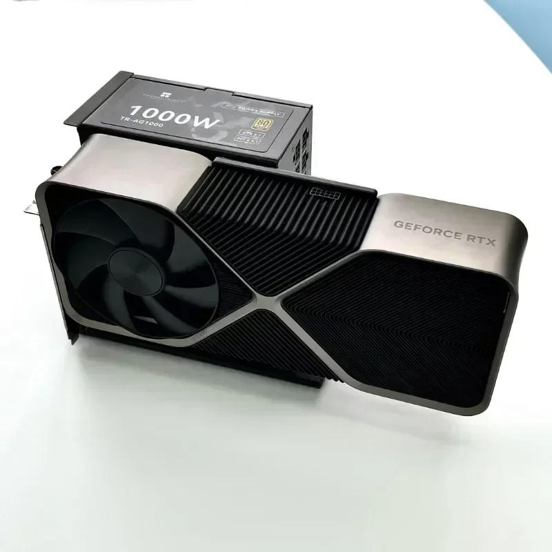 UT4G بطاقة الرسومات الخارجية U - مراجعة Gpu External Dock Egpu Thunderbolt 4 وسعره
